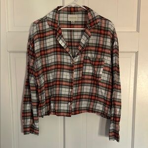 American Eagle Red Plaid Button-Up Shirt Size Medium